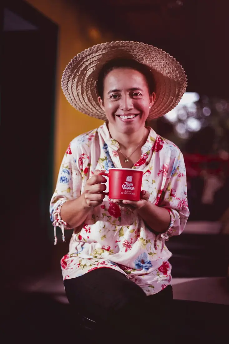 Caficultores, commercial photography by Allen Velasquez